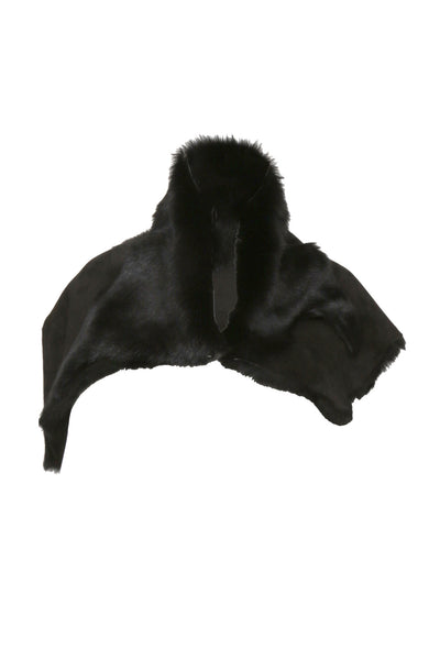 NORDENFELDT Furry shoulder cape, lamb fur, black