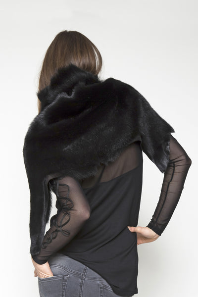 NORDENFELDT Furry shoulder cape, lamb fur, black