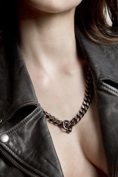 NORDENFELDT Chunky necklace, short metal necklace with ring charm in silver, worn by Tarja Turunen